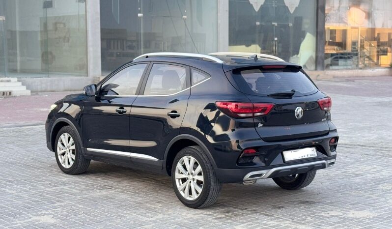 MG ZS 2023 full