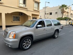 GMC Yukon XL 1500 2013