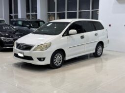 Toyota Innova 2013 full