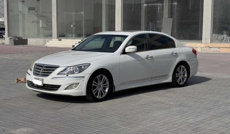 Hyundai Genesis 2013 full