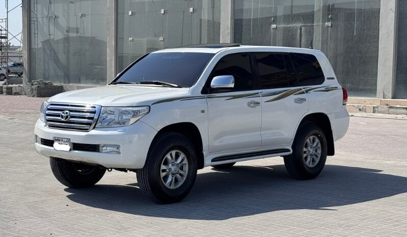 Toyota Land Cruiser 2011 full