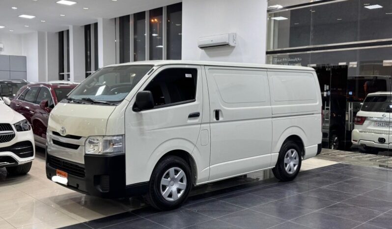 Toyota Hiace 2024 full