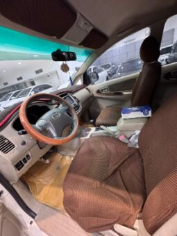 Toyota Innova 2013 full