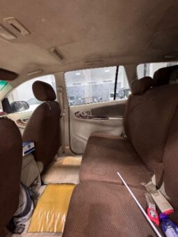 Toyota Innova 2013 full