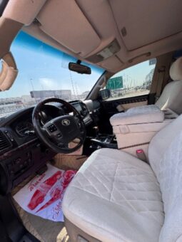 Toyota Land Cruiser 2011 full