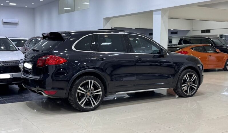 Porsche Cayenne S 2014 full