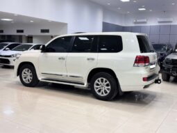 Toyota Land Cruiser 2017 full