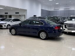 Volkswagen Passat 2015 full