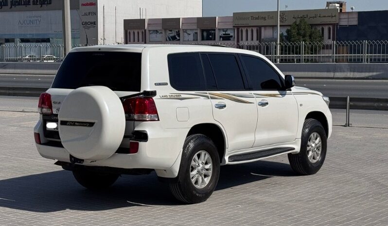 Toyota Land Cruiser 2011 full