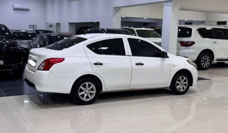 Nissan Sunny 2016 full