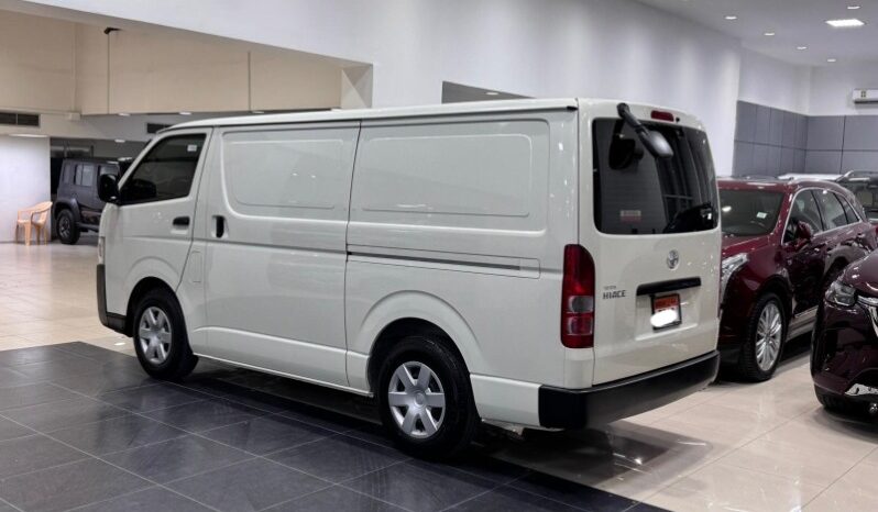 Toyota Hiace 2024 full