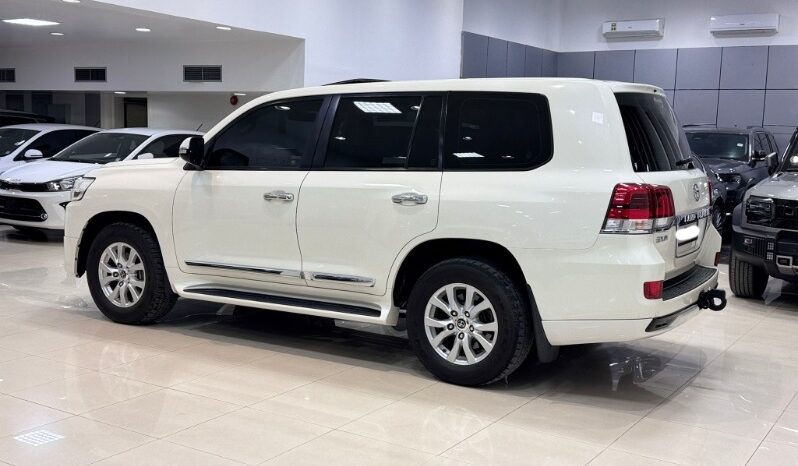 Toyota Land Cruiser 2017 full