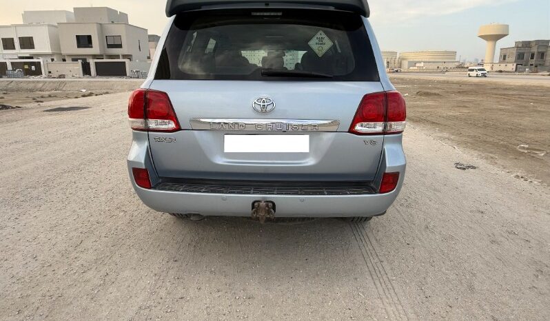 Toyota Land Cruiser 2011 full