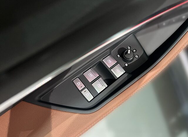 Audi Q8 e-tron Sportback 2024 full