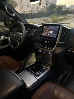 Toyota Land Cruiser 2018 full