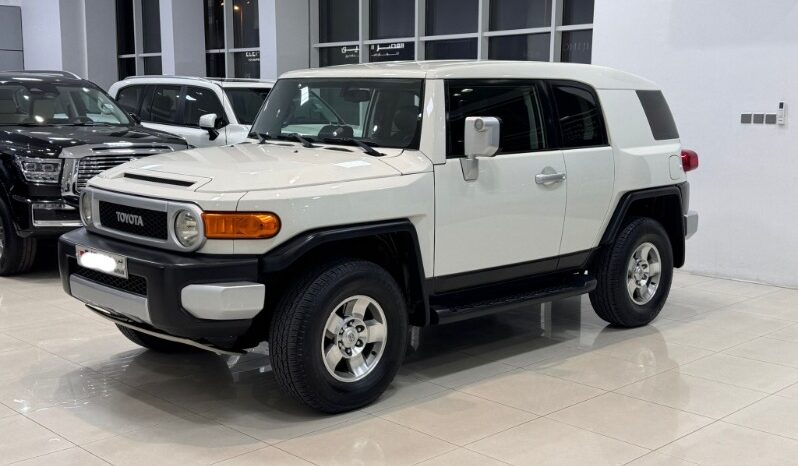 Toyota Fj Cruiser 2010 full