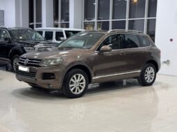 Volkswagen Touareg 2012 full