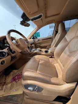 Porsche Cayenne 2011 full