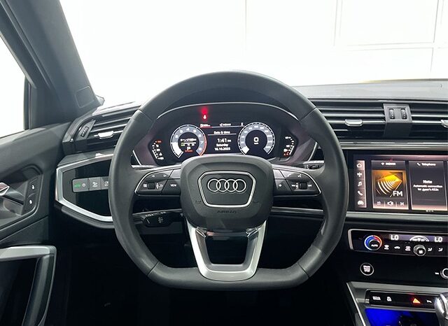 Audi Q3 2025 full