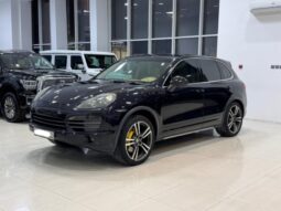 Porsche Cayenne S 2012 full