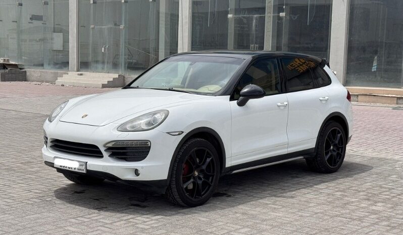 Porsche Cayenne S 2012 full