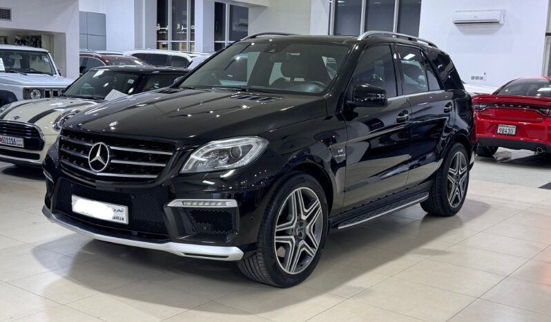 Mercedes Benz ML63 AMG 2013 full