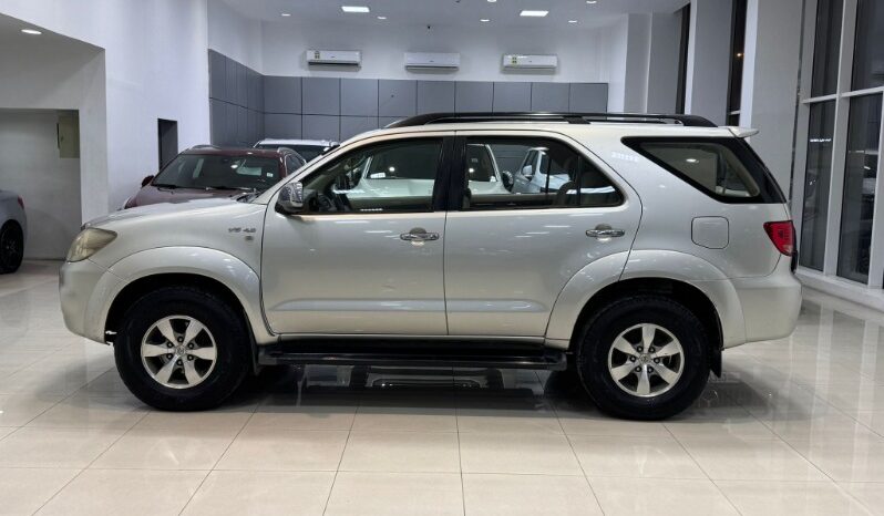 Toyota Fortuner 2006 full
