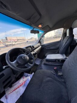 Nissan URVAN 2016 full