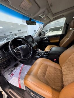 Toyota Land Cruiser 2021 full