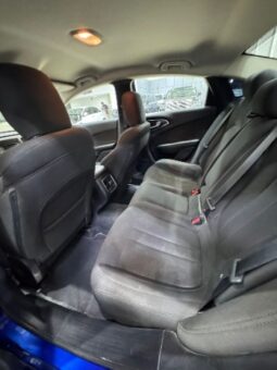 Chrysler 200 Series 2017 full