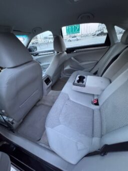 Volkswagen Passat 2014 full