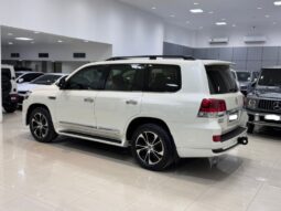 Toyota Land Cruiser 2021 full