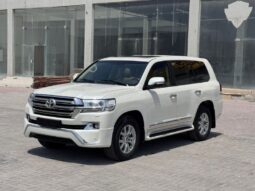 Toyota Land Cruiser 2017 full
