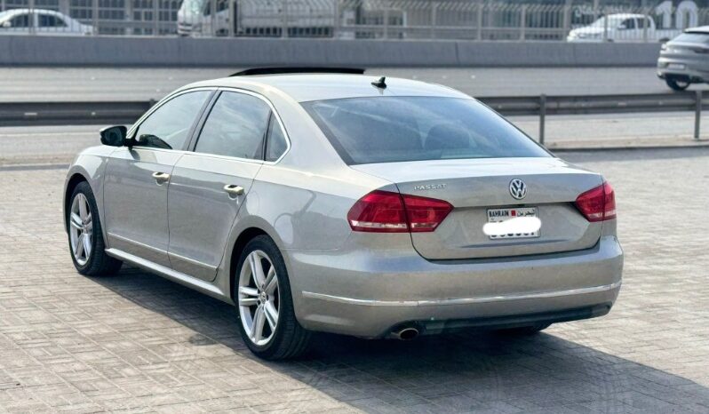 Volkswagen Passat 2014 full