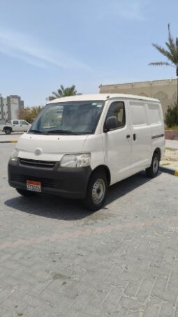 Toyota Hiace 2023 full