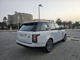 Range Rover Vogue. 2016 full