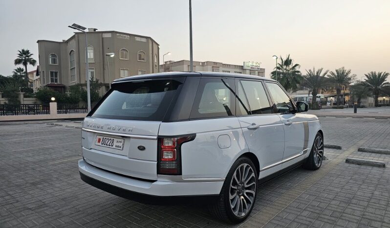 Range Rover Vogue. 2016 full
