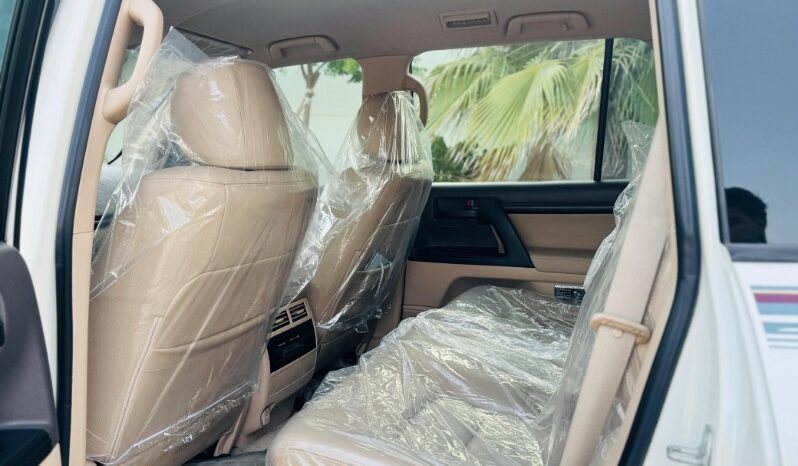 Toyota Land Cruiser 2015 full