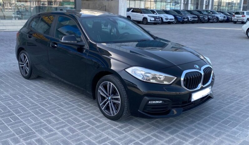 BMW 120i 2021 full