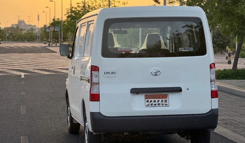 Toyota Van 2023 full