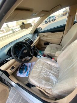 Toyota Yaris 2015 full