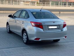 Toyota Yaris 2015 full