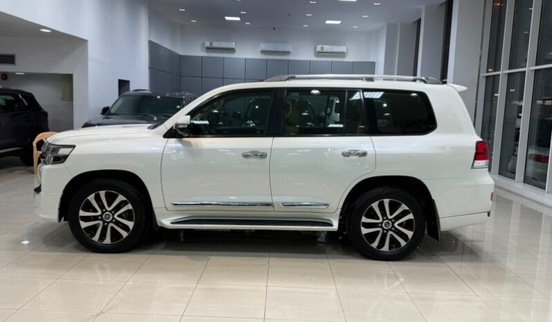 Toyota Land Cruiser 2019 full
