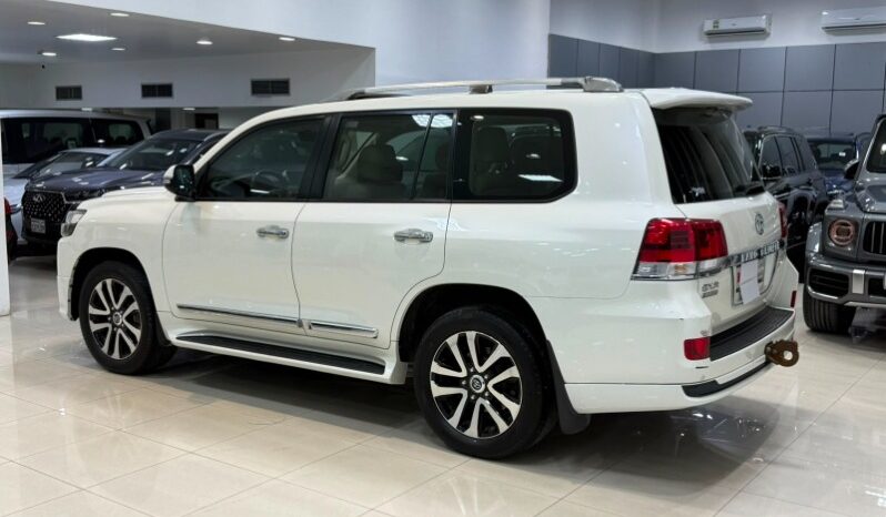 Toyota Land Cruiser 2019 full