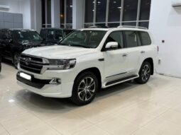 Toyota Land Cruiser 2020 full