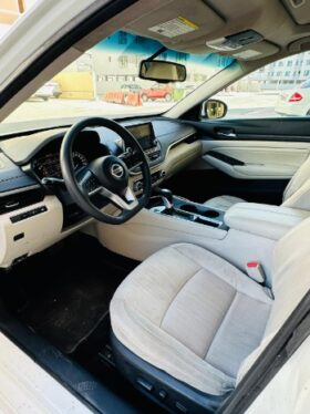 Nissan Altima 2021