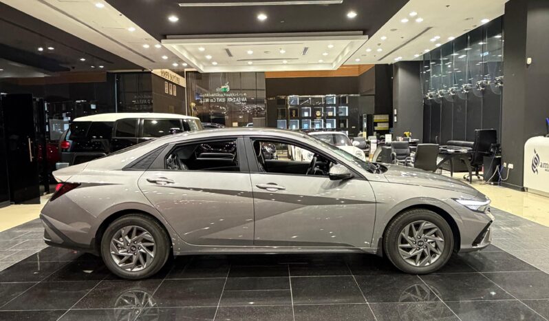Hyundai Elantra Model 2026 full