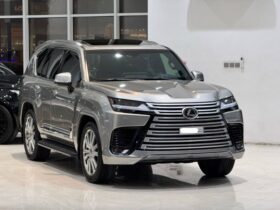 Lexus LX-600 2023