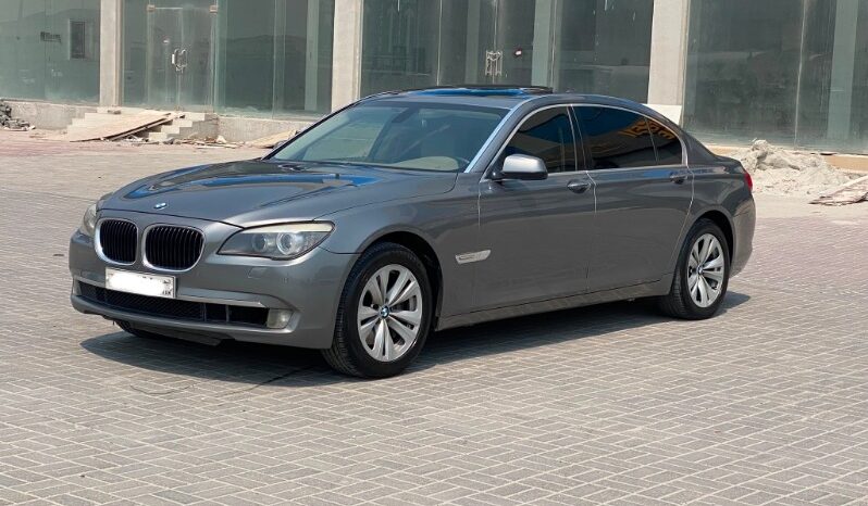 BMW 730i 2010 full