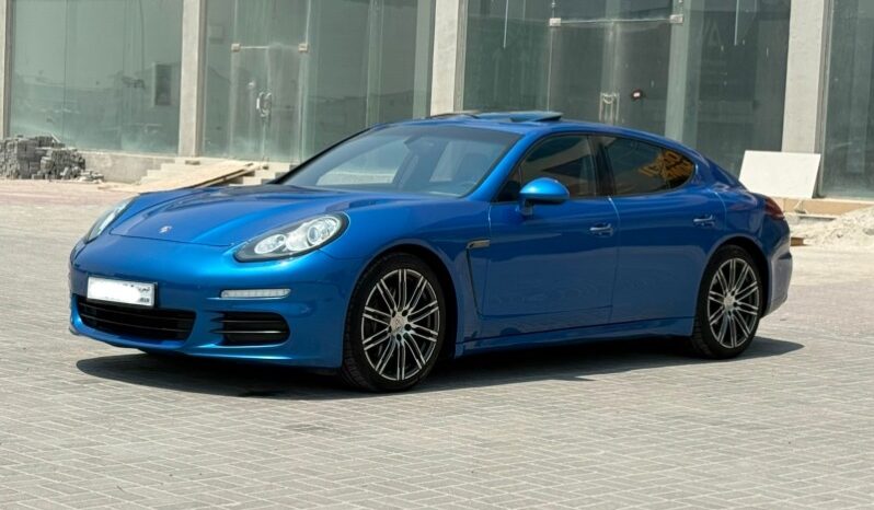 Porsche Panamera 2015 full
